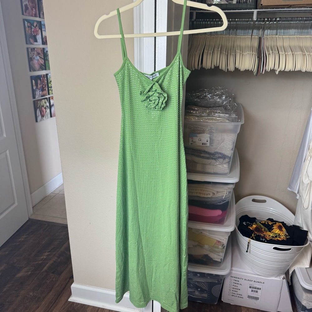 WeWoreWhat NWT Green Crystal Sleeveless Midi Slip Dress with Floral Detail - Picture 7 of 16